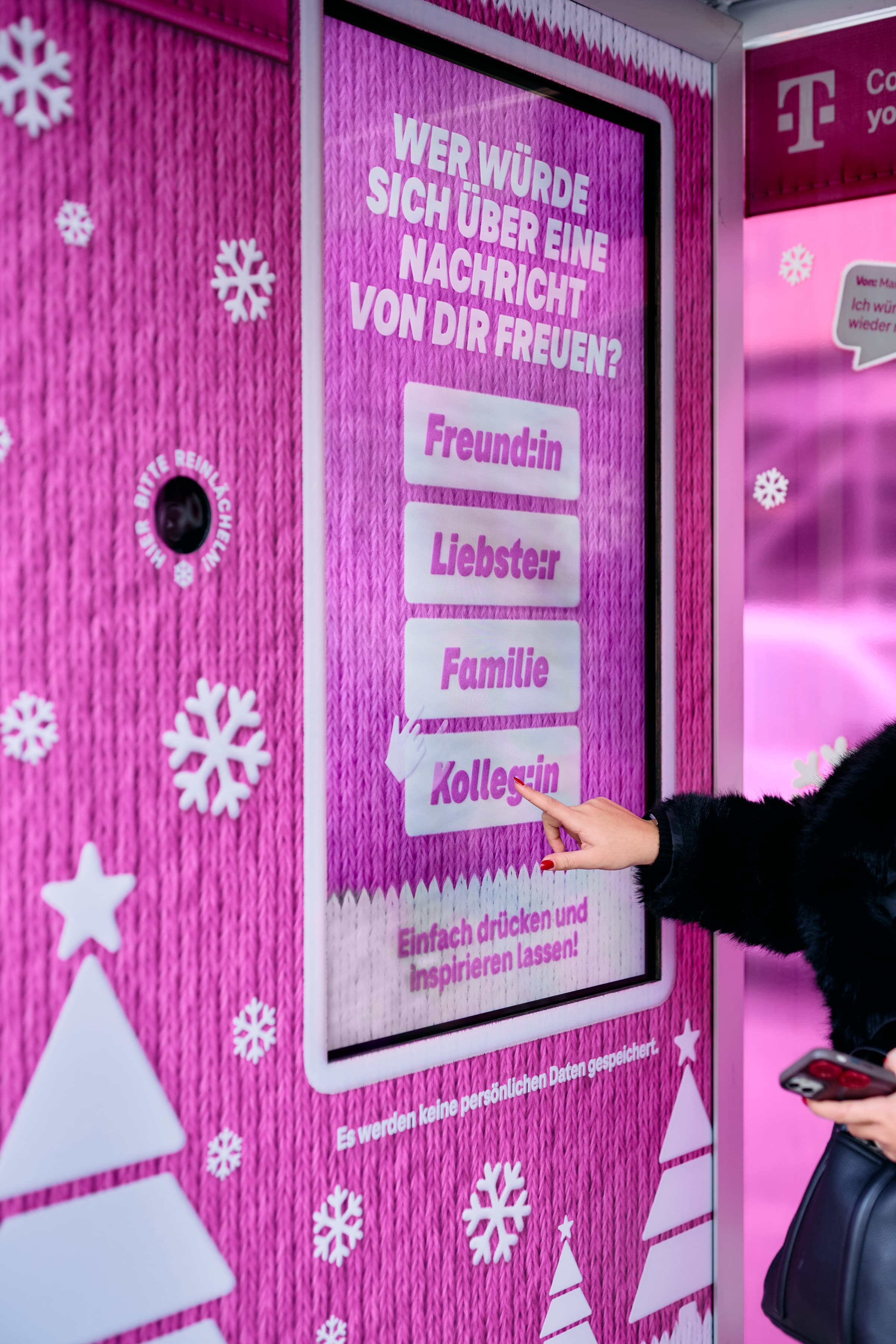 Magenta XMAS 2025 - Das schönste Geschenk ist deine Nachricht